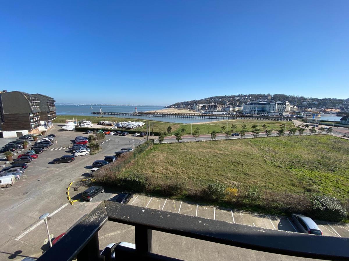 Marina De Deauville Place-Inn 外观 照片